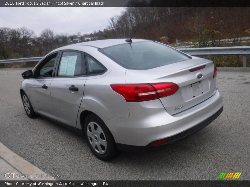 Ingot Silver / Charcoal Black 2016 Ford Focus S Sedan