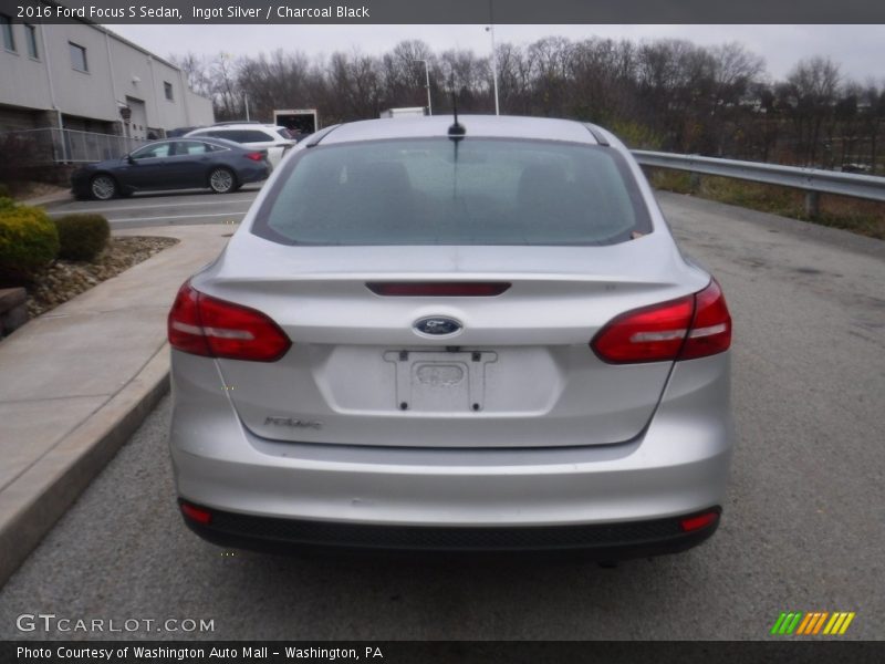 Ingot Silver / Charcoal Black 2016 Ford Focus S Sedan