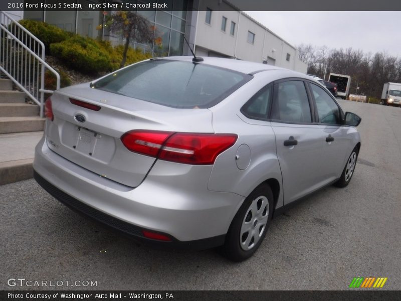 Ingot Silver / Charcoal Black 2016 Ford Focus S Sedan