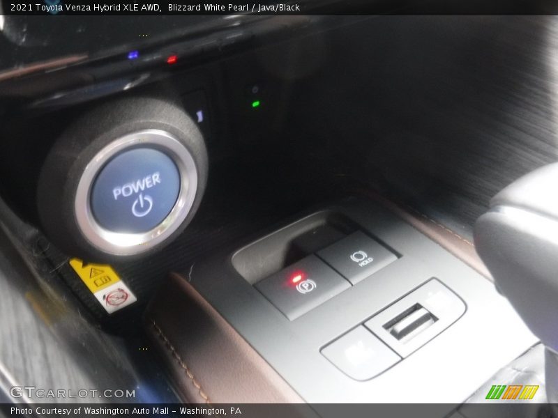Blizzard White Pearl / Java/Black 2021 Toyota Venza Hybrid XLE AWD