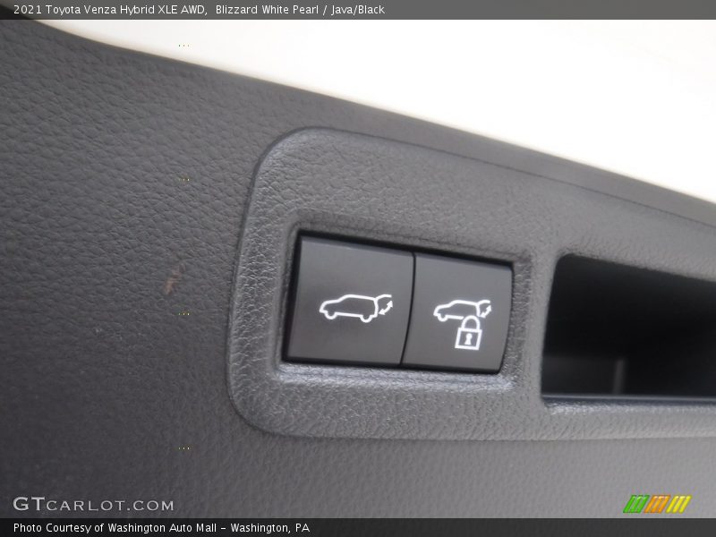 Blizzard White Pearl / Java/Black 2021 Toyota Venza Hybrid XLE AWD