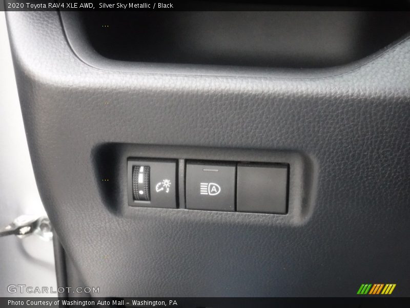 Silver Sky Metallic / Black 2020 Toyota RAV4 XLE AWD