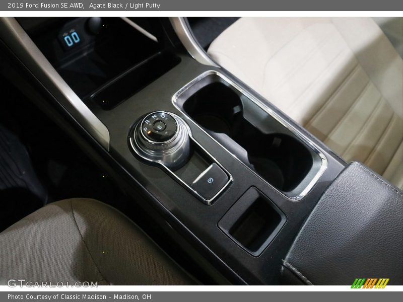 Agate Black / Light Putty 2019 Ford Fusion SE AWD