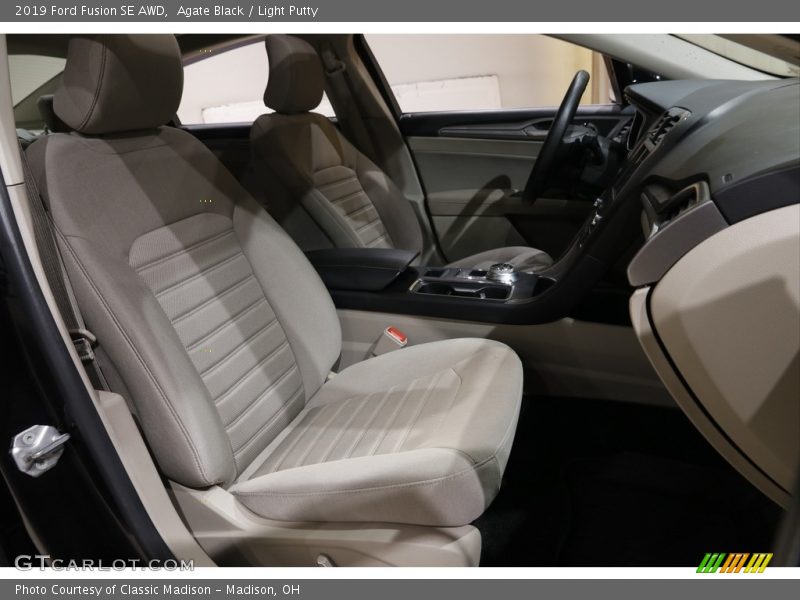 Agate Black / Light Putty 2019 Ford Fusion SE AWD