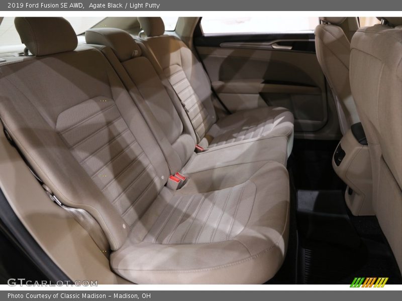 Agate Black / Light Putty 2019 Ford Fusion SE AWD