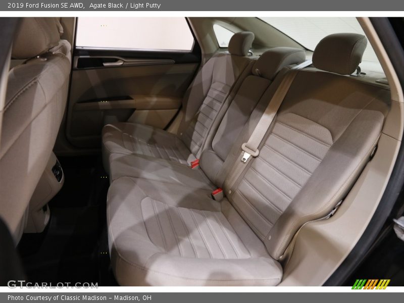 Agate Black / Light Putty 2019 Ford Fusion SE AWD