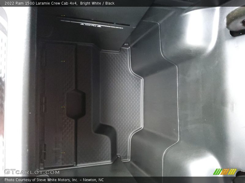 Bright White / Black 2022 Ram 1500 Laramie Crew Cab 4x4