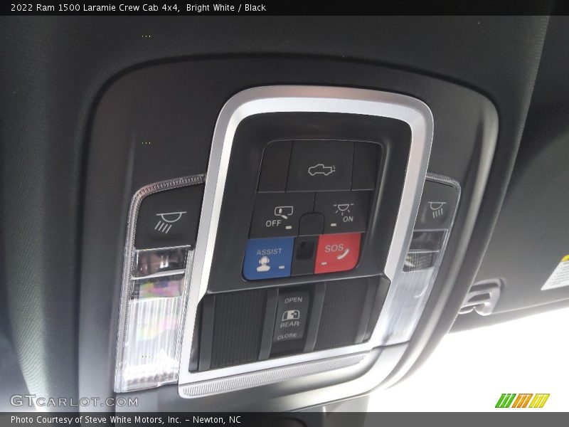 Bright White / Black 2022 Ram 1500 Laramie Crew Cab 4x4