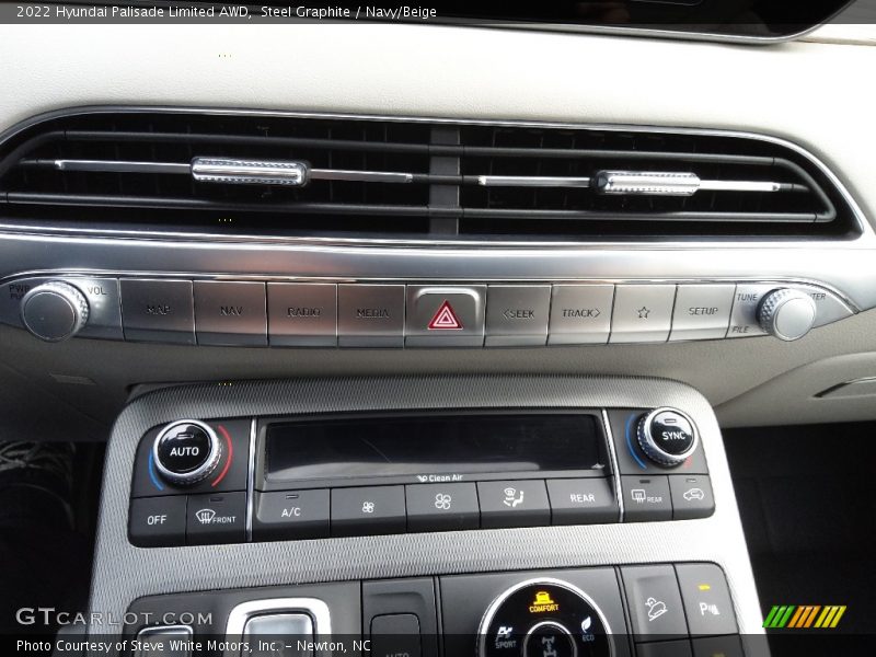 Controls of 2022 Palisade Limited AWD