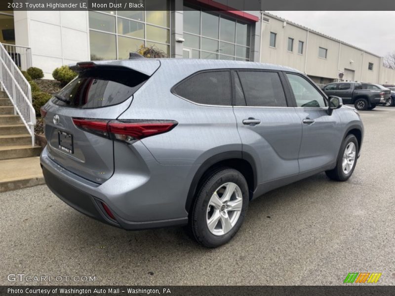  2023 Highlander LE Moon Dust
