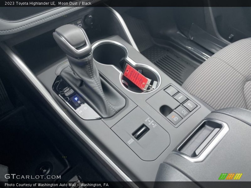  2023 Highlander LE 8 Speed Automatic Shifter