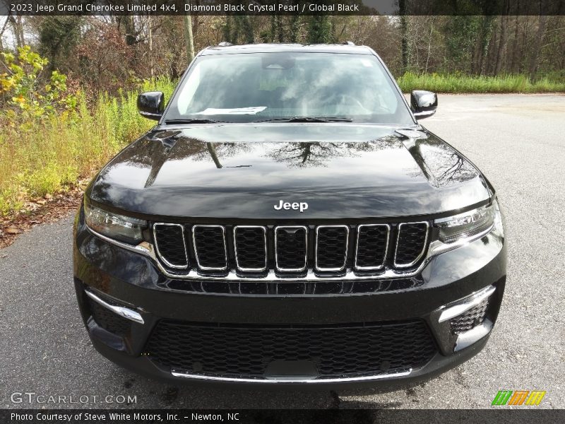 Diamond Black Crystal Pearl / Global Black 2023 Jeep Grand Cherokee Limited 4x4