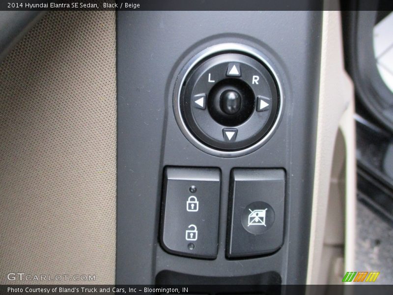 Black / Beige 2014 Hyundai Elantra SE Sedan