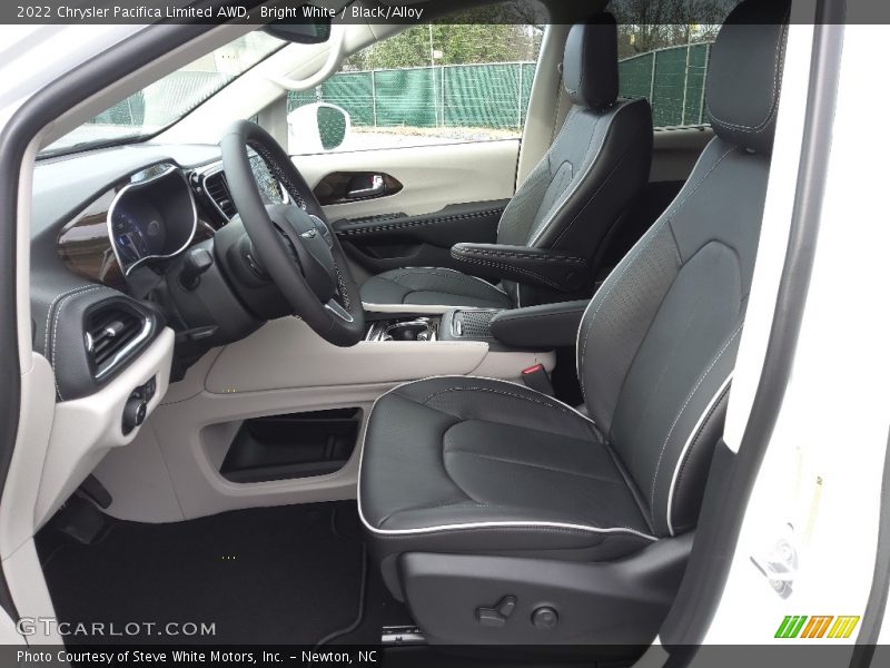 Bright White / Black/Alloy 2022 Chrysler Pacifica Limited AWD