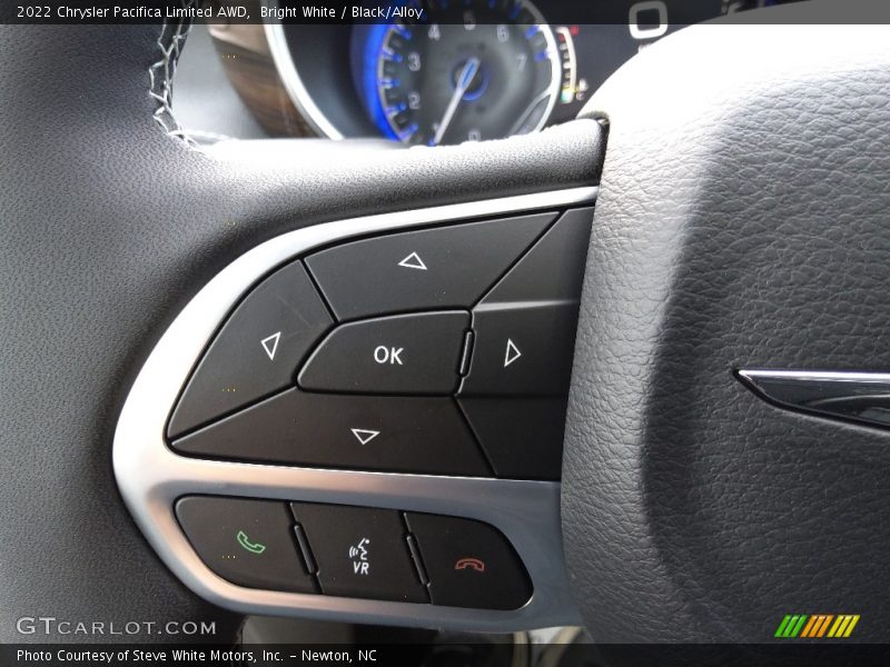 Bright White / Black/Alloy 2022 Chrysler Pacifica Limited AWD