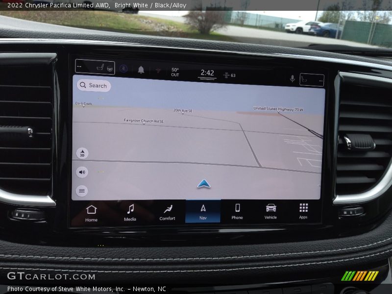 Bright White / Black/Alloy 2022 Chrysler Pacifica Limited AWD