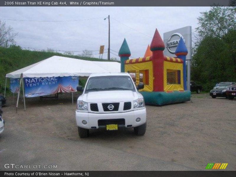 White / Graphite/Titanium 2006 Nissan Titan XE King Cab 4x4