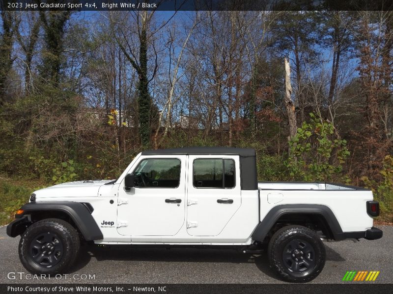 Bright White / Black 2023 Jeep Gladiator Sport 4x4