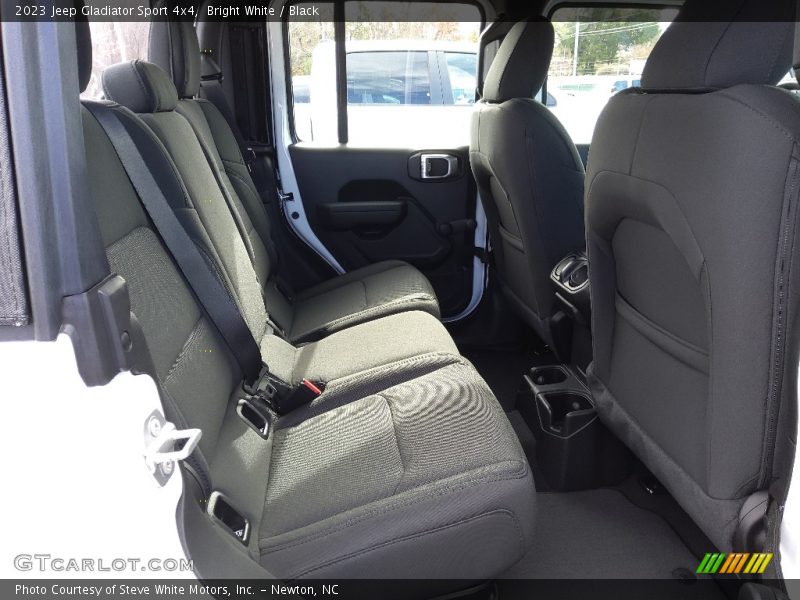 Bright White / Black 2023 Jeep Gladiator Sport 4x4