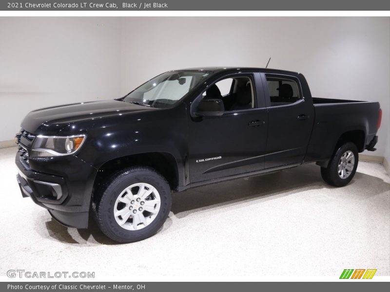 Front 3/4 View of 2021 Colorado LT Crew Cab