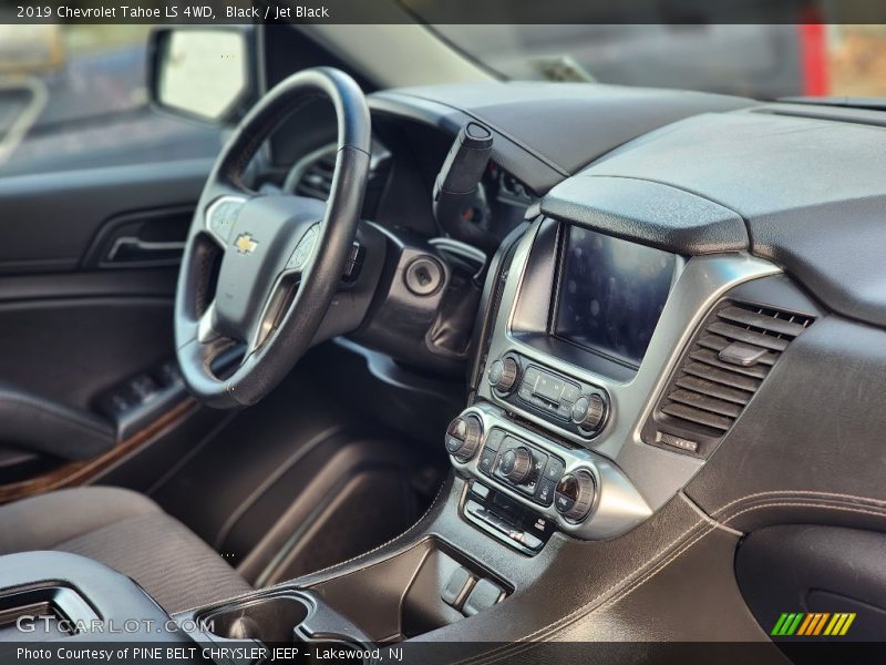 Black / Jet Black 2019 Chevrolet Tahoe LS 4WD