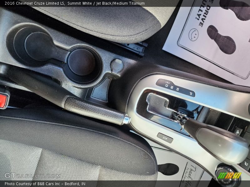 Summit White / Jet Black/Medium Titanium 2016 Chevrolet Cruze Limited LS