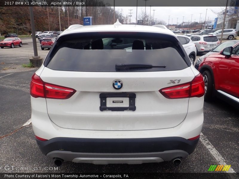 Alpine White / Black 2017 BMW X1 xDrive28i