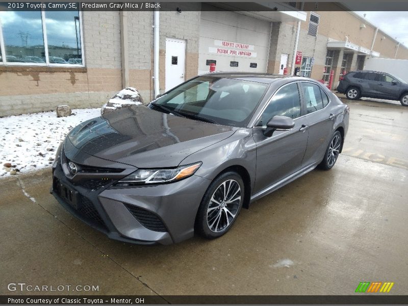 Predawn Gray Mica / Black 2019 Toyota Camry SE