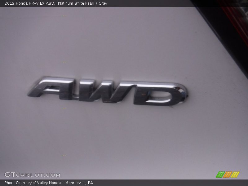 Platinum White Pearl / Gray 2019 Honda HR-V EX AWD