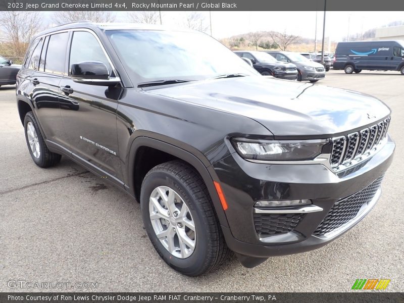 Rocky Mountain Pearl / Global Black 2023 Jeep Grand Cherokee Limited 4x4