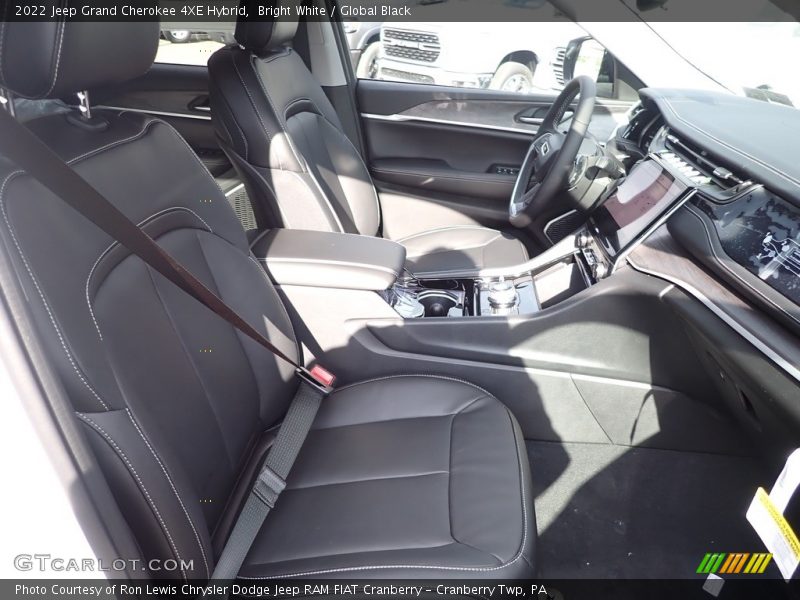 Bright White / Global Black 2022 Jeep Grand Cherokee 4XE Hybrid