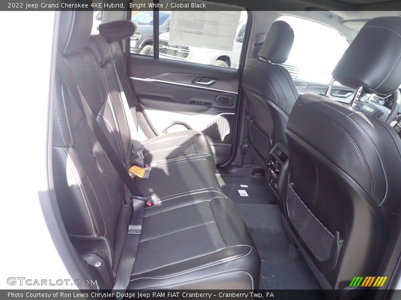 Bright White / Global Black 2022 Jeep Grand Cherokee 4XE Hybrid