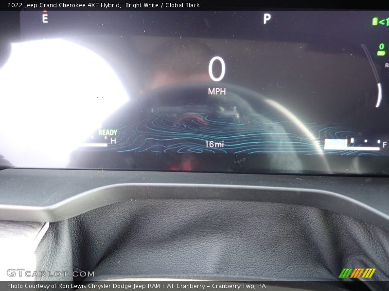 Bright White / Global Black 2022 Jeep Grand Cherokee 4XE Hybrid