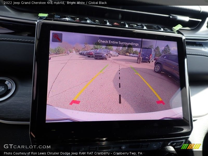 Bright White / Global Black 2022 Jeep Grand Cherokee 4XE Hybrid