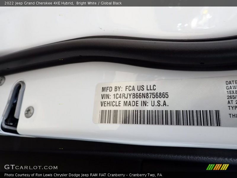 Bright White / Global Black 2022 Jeep Grand Cherokee 4XE Hybrid