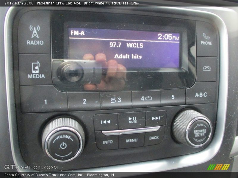 Bright White / Black/Diesel Gray 2017 Ram 3500 Tradesman Crew Cab 4x4