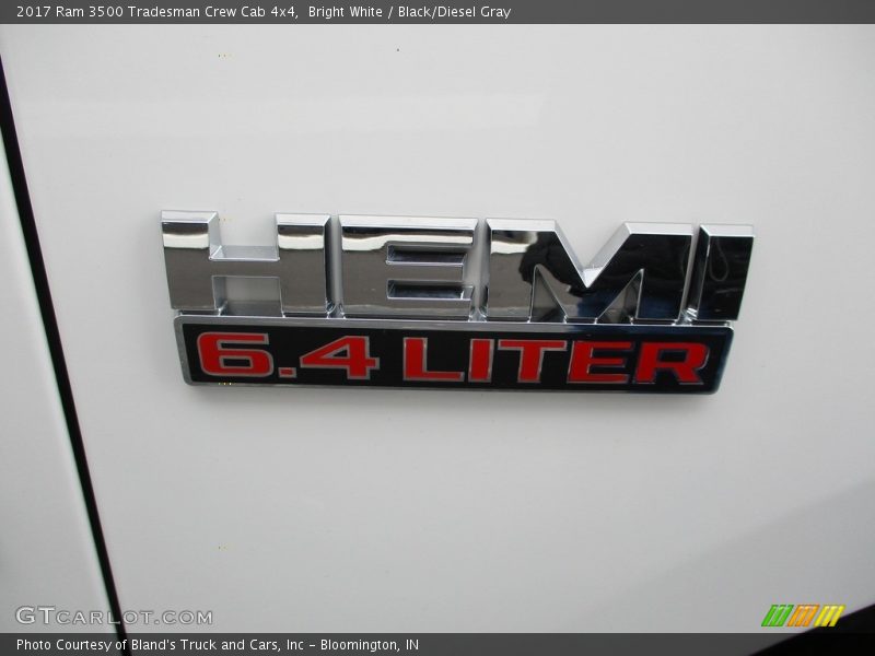 Bright White / Black/Diesel Gray 2017 Ram 3500 Tradesman Crew Cab 4x4
