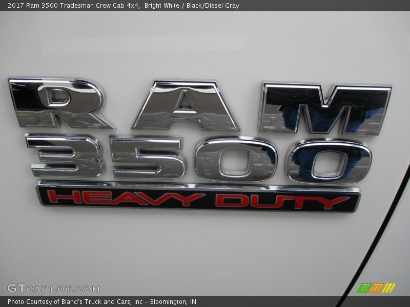 Bright White / Black/Diesel Gray 2017 Ram 3500 Tradesman Crew Cab 4x4