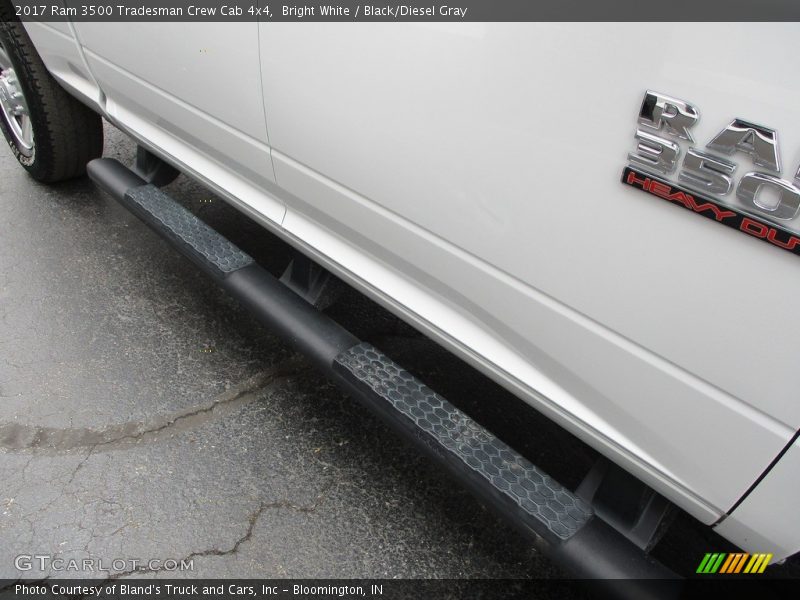 Bright White / Black/Diesel Gray 2017 Ram 3500 Tradesman Crew Cab 4x4