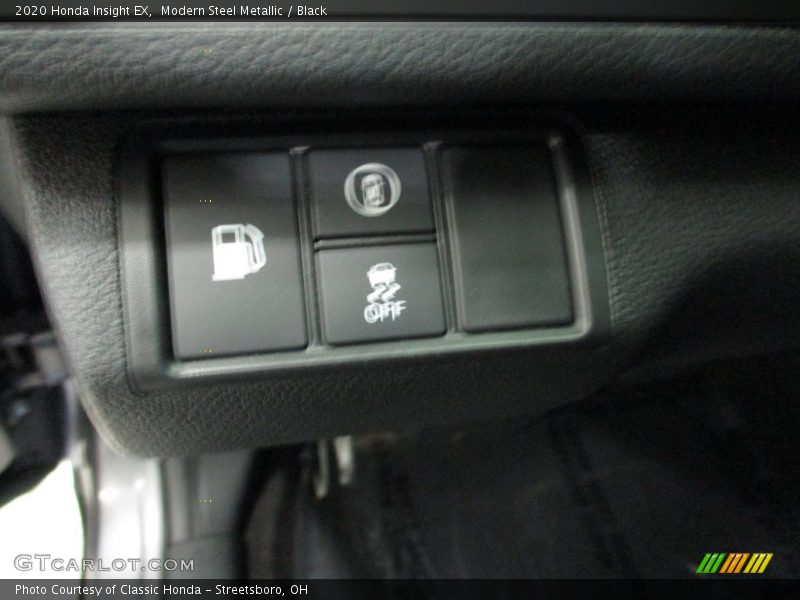 Modern Steel Metallic / Black 2020 Honda Insight EX