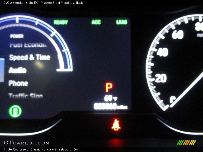 Modern Steel Metallic / Black 2020 Honda Insight EX