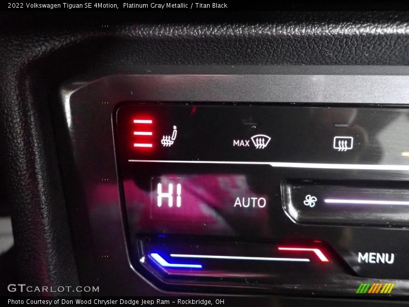 Platinum Gray Metallic / Titan Black 2022 Volkswagen Tiguan SE 4Motion