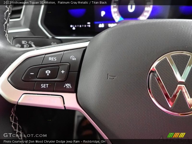 Platinum Gray Metallic / Titan Black 2022 Volkswagen Tiguan SE 4Motion