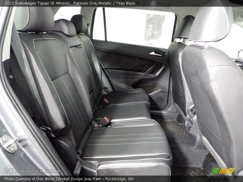 Platinum Gray Metallic / Titan Black 2022 Volkswagen Tiguan SE 4Motion