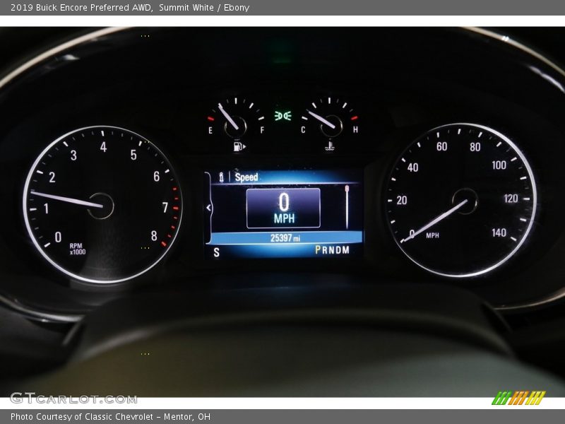 Summit White / Ebony 2019 Buick Encore Preferred AWD