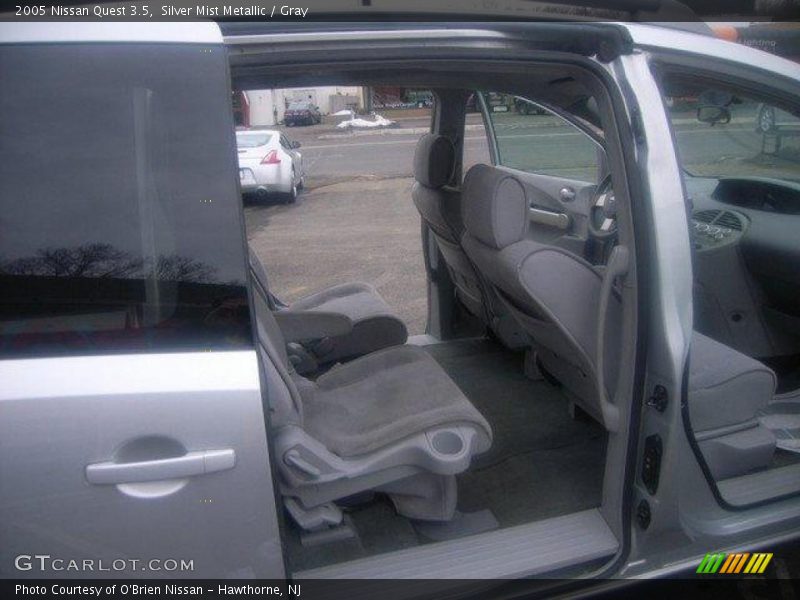 Silver Mist Metallic / Gray 2005 Nissan Quest 3.5