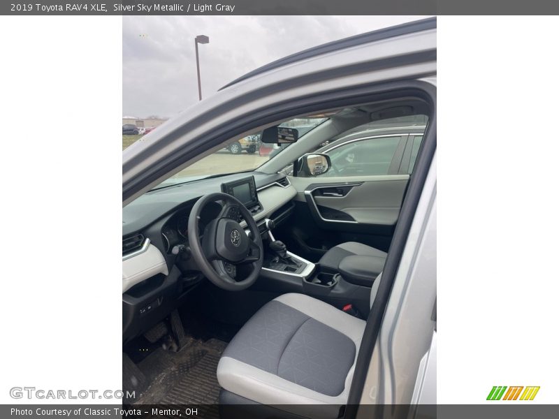 Silver Sky Metallic / Light Gray 2019 Toyota RAV4 XLE