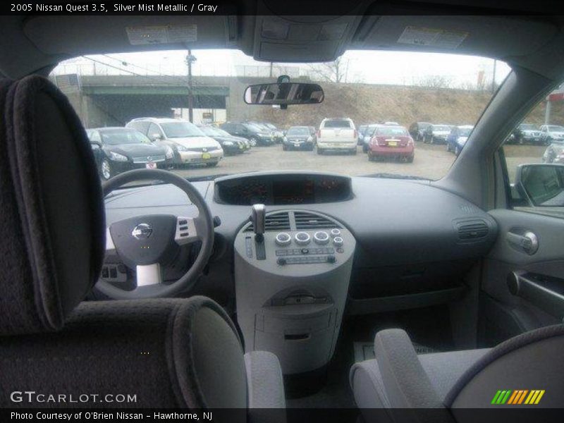 Silver Mist Metallic / Gray 2005 Nissan Quest 3.5