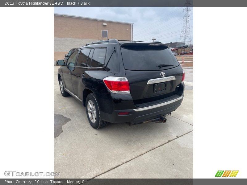 Black / Black 2013 Toyota Highlander SE 4WD