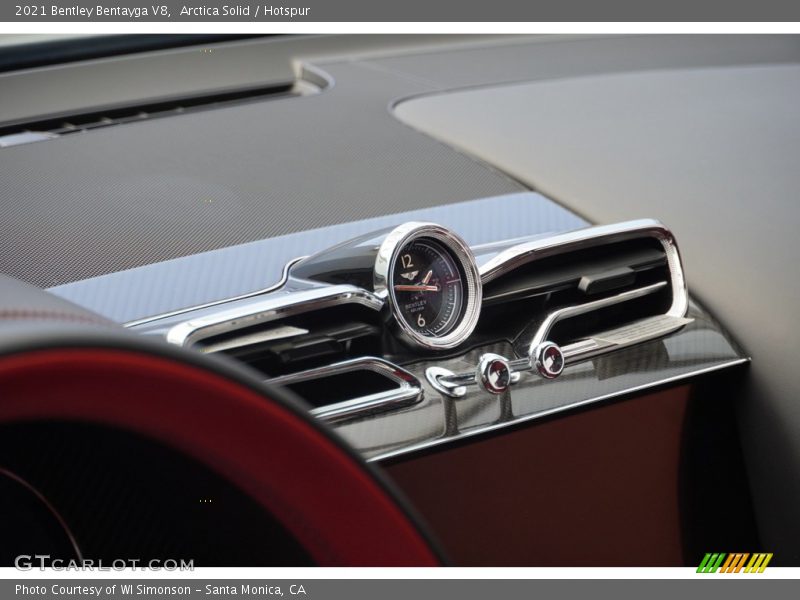 Controls of 2021 Bentayga V8